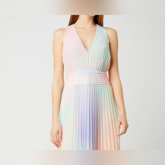 Guess Jennifer Lopez Hind Pleated Maxi Dress S Brand New with Tags - Picture 2 of 9